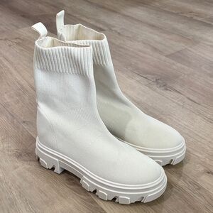 NEW Women’s Ready Salted Denah Knit Pull On Chelsea Boots